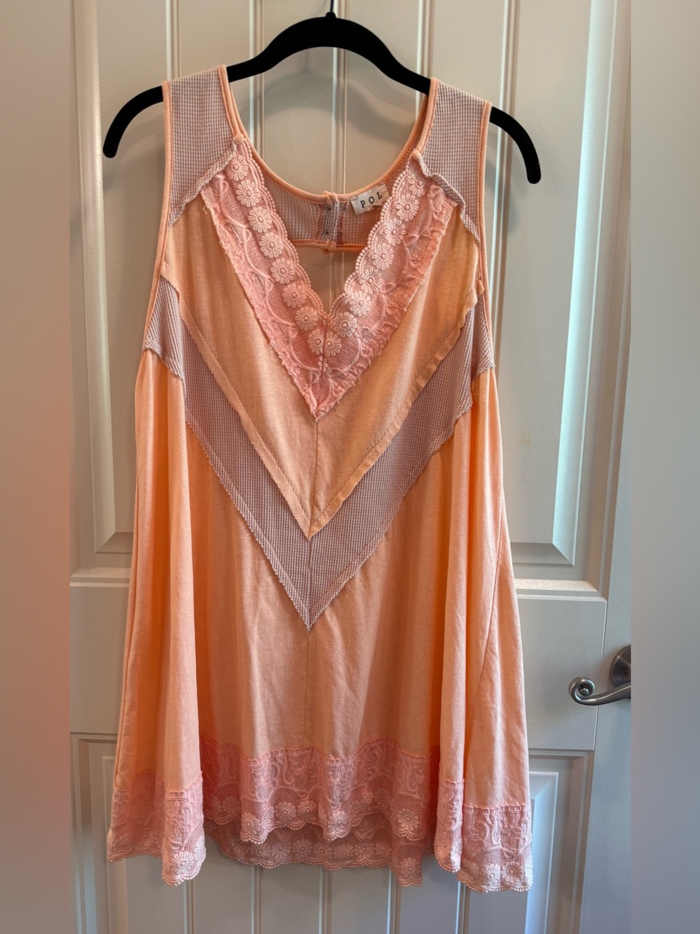 Women’s Peach Lace-Trim Tunic Top
